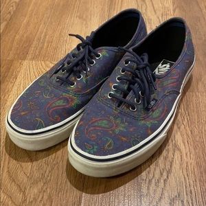 Men’s Vans classics. Size 10